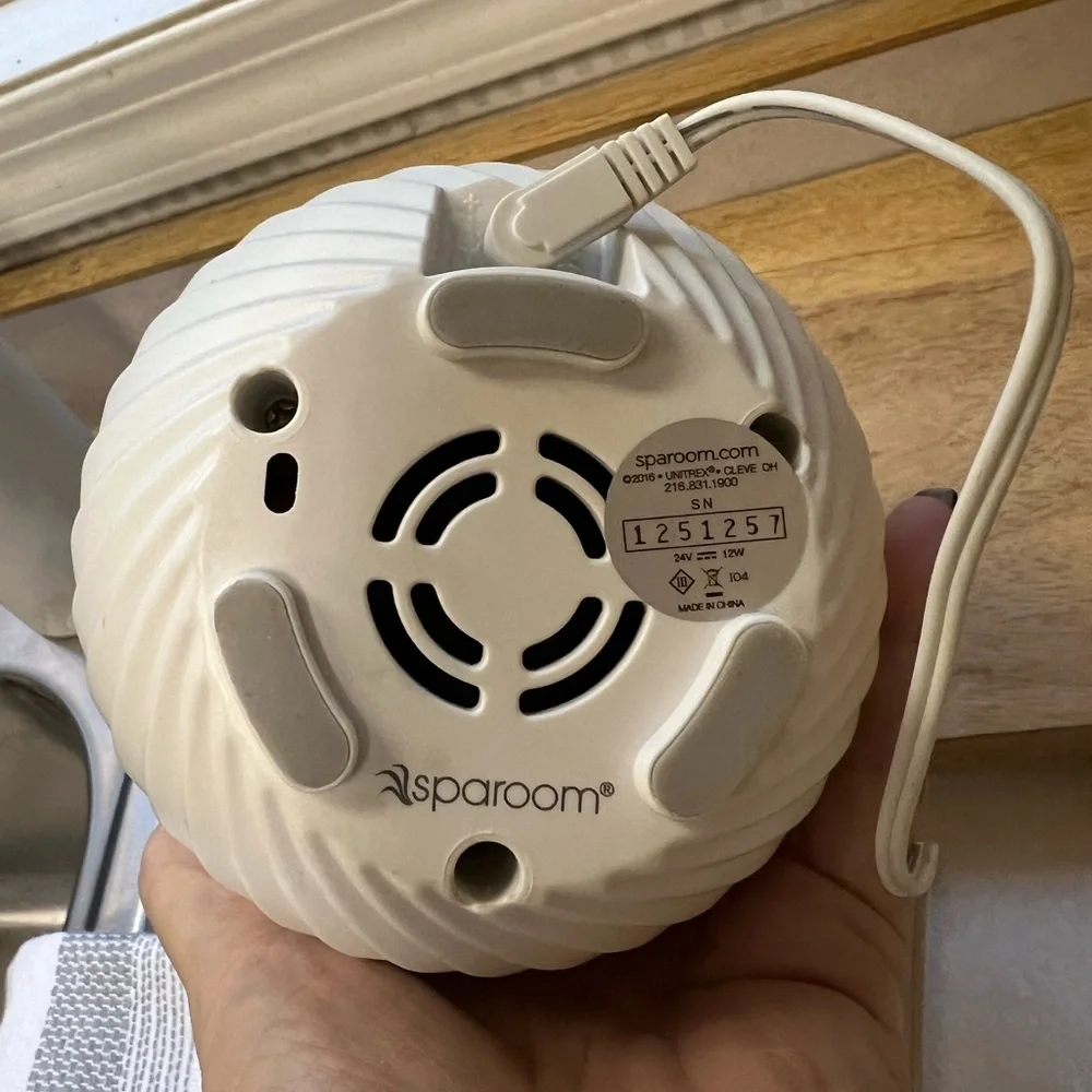Sparoom White Swirl Essential Oil Diffuser